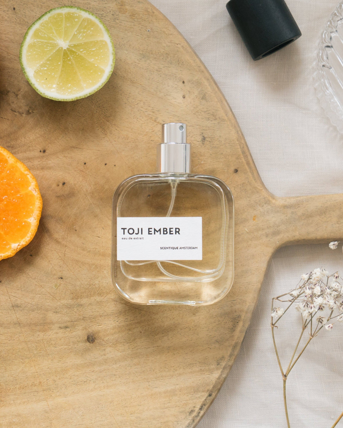 Geïnspireerd op Byredo Bal D'Afrique, handgemaakt door Scentique Amsterdam. €34,95. Alle 