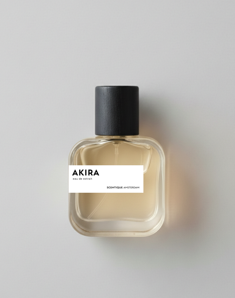 Dupe perfume inspiration of Julliette has a Gun Vanilla Vibes - Akira Scentique Amsterdam