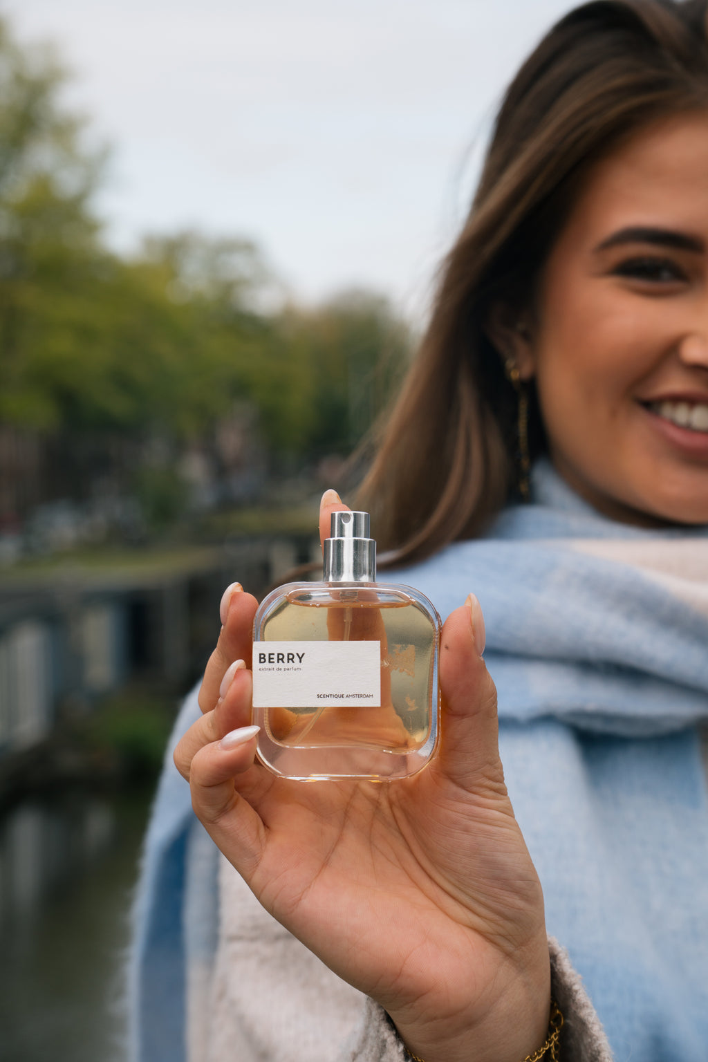 Berry. Parfuminspiratie van Lost Cherry. 30% parfumolie. €34,95. Gemaakt in Amsterdam