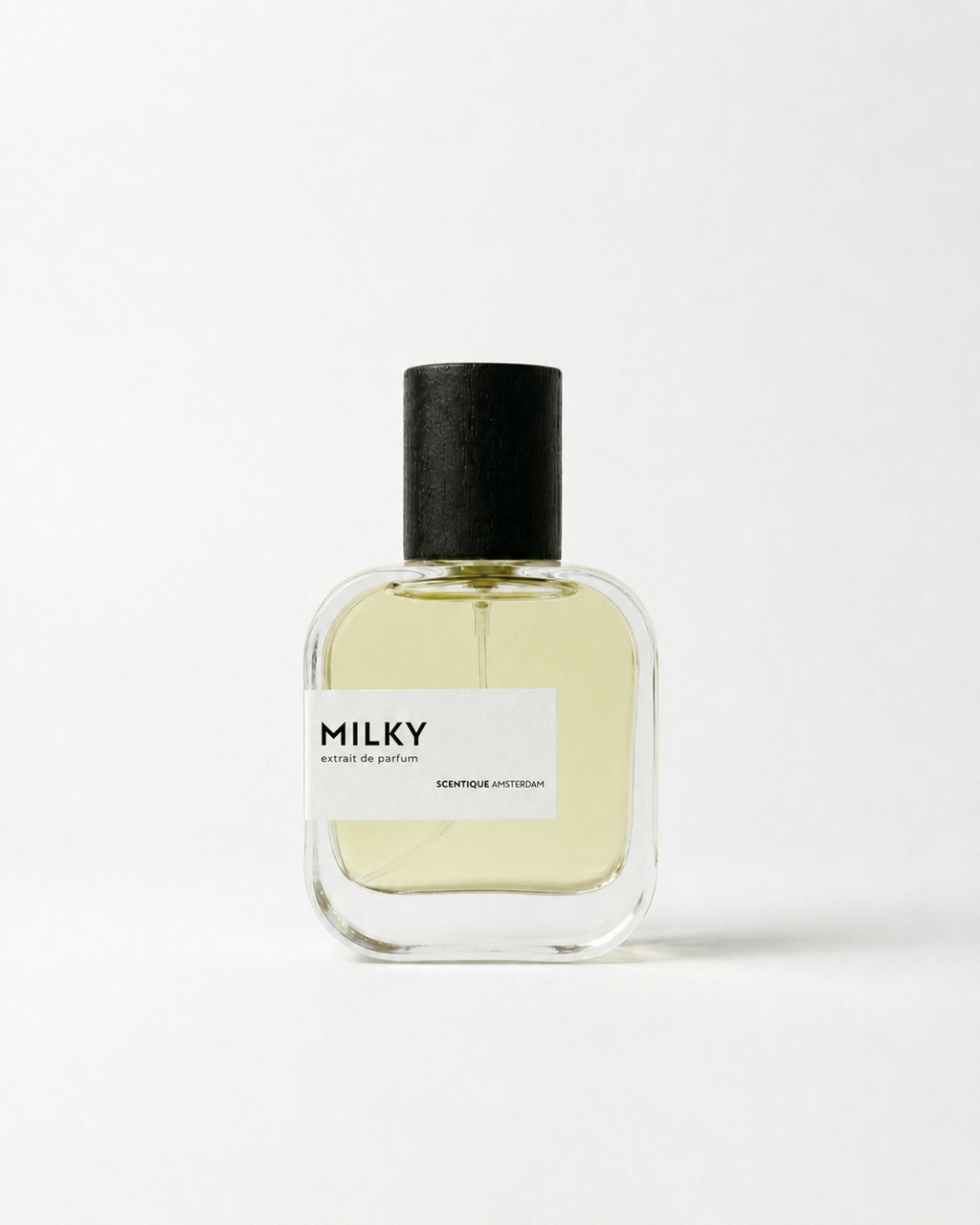 Vanille met kokospoeder en palo santo. Romig en poederig, niet zoet. Extrait de parfum, 30% parfumolie, 50 ml voor €39.95