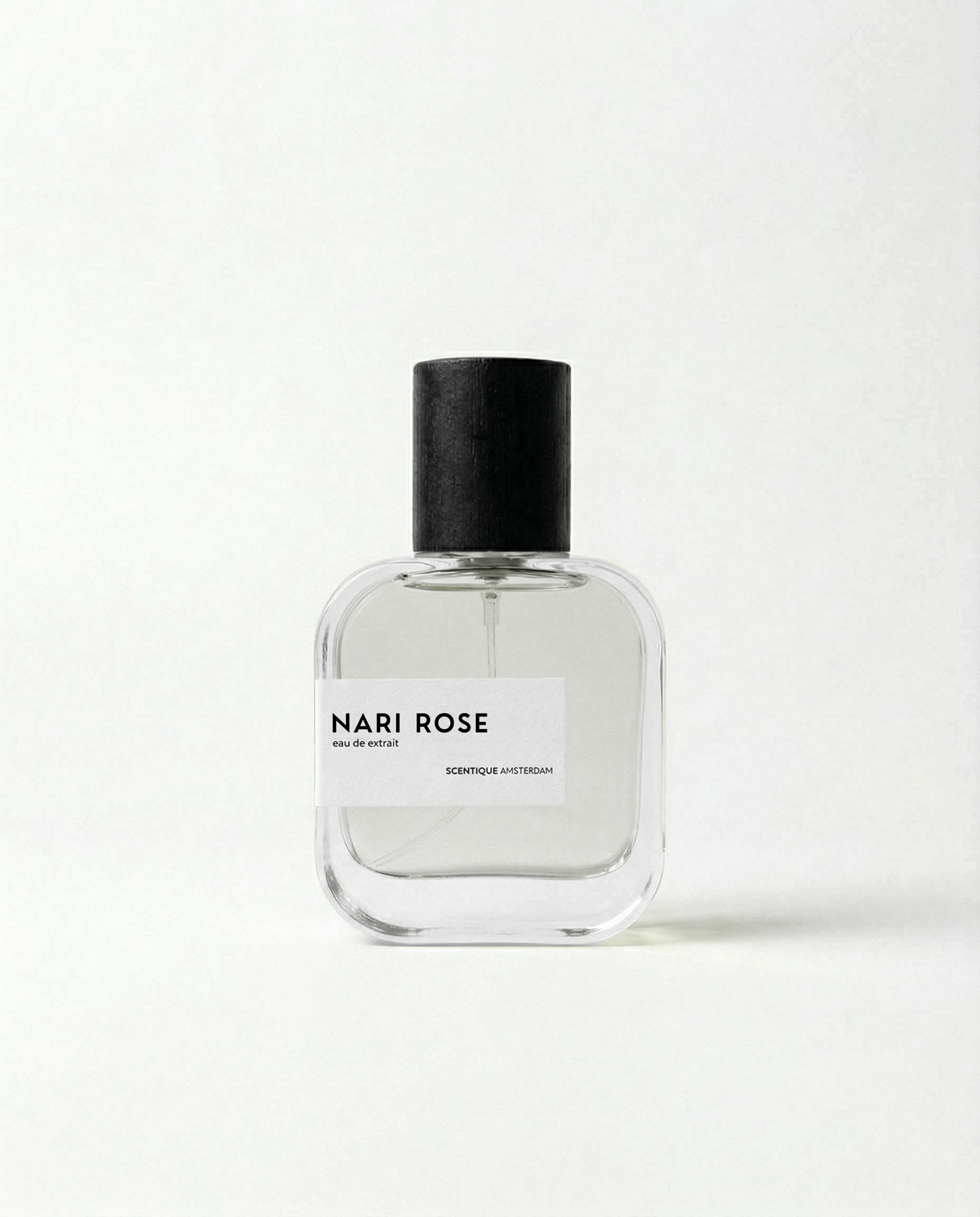 Parfum geïnspireerd op Valentino Born in Roma Donna. Alternatief voor Valentino Born in Roma Donna gemaakt door Scentique Amsterdam
