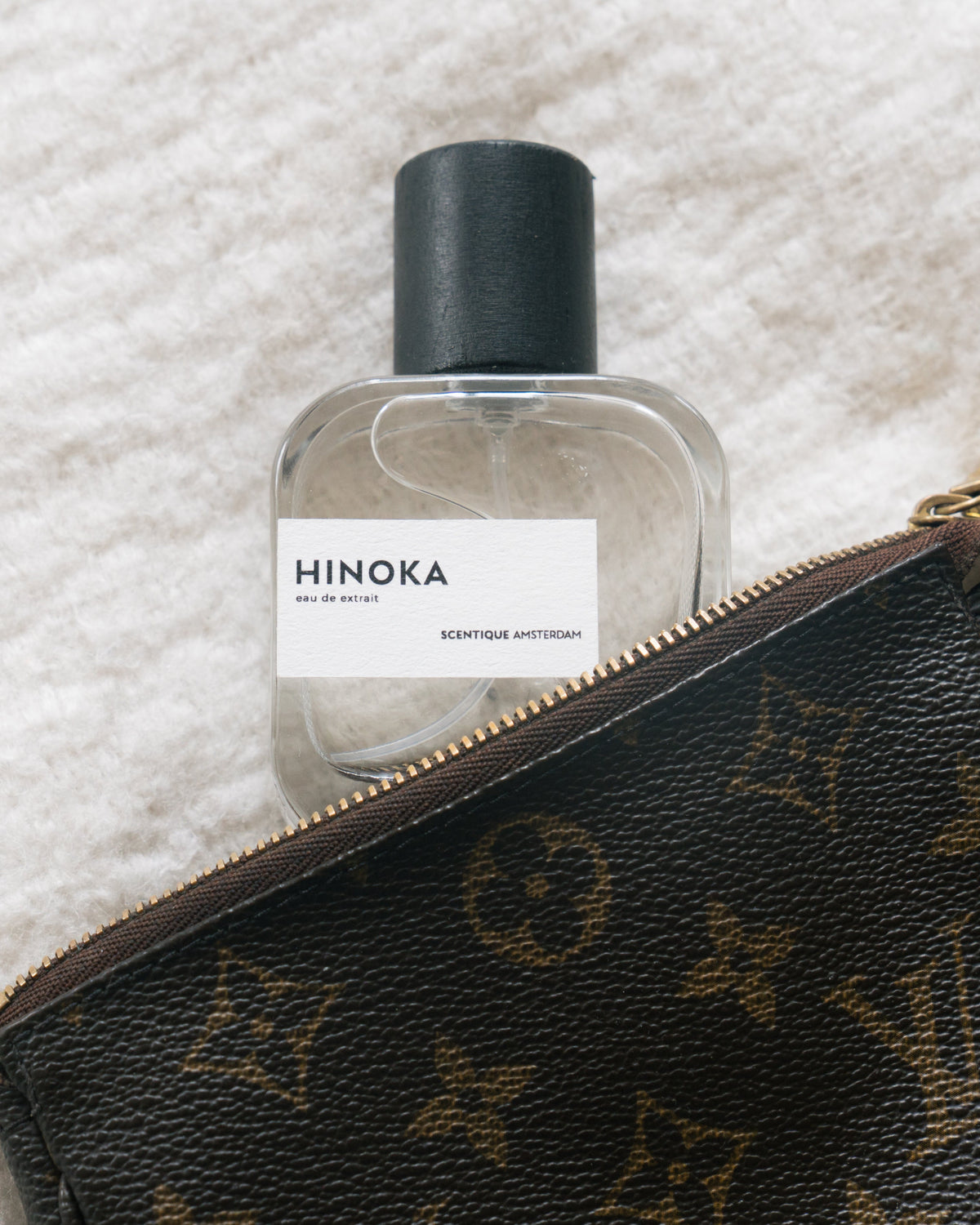 Hinoka – Witte Musk & Peper – extrait de parfum, Scentique Amsterdam